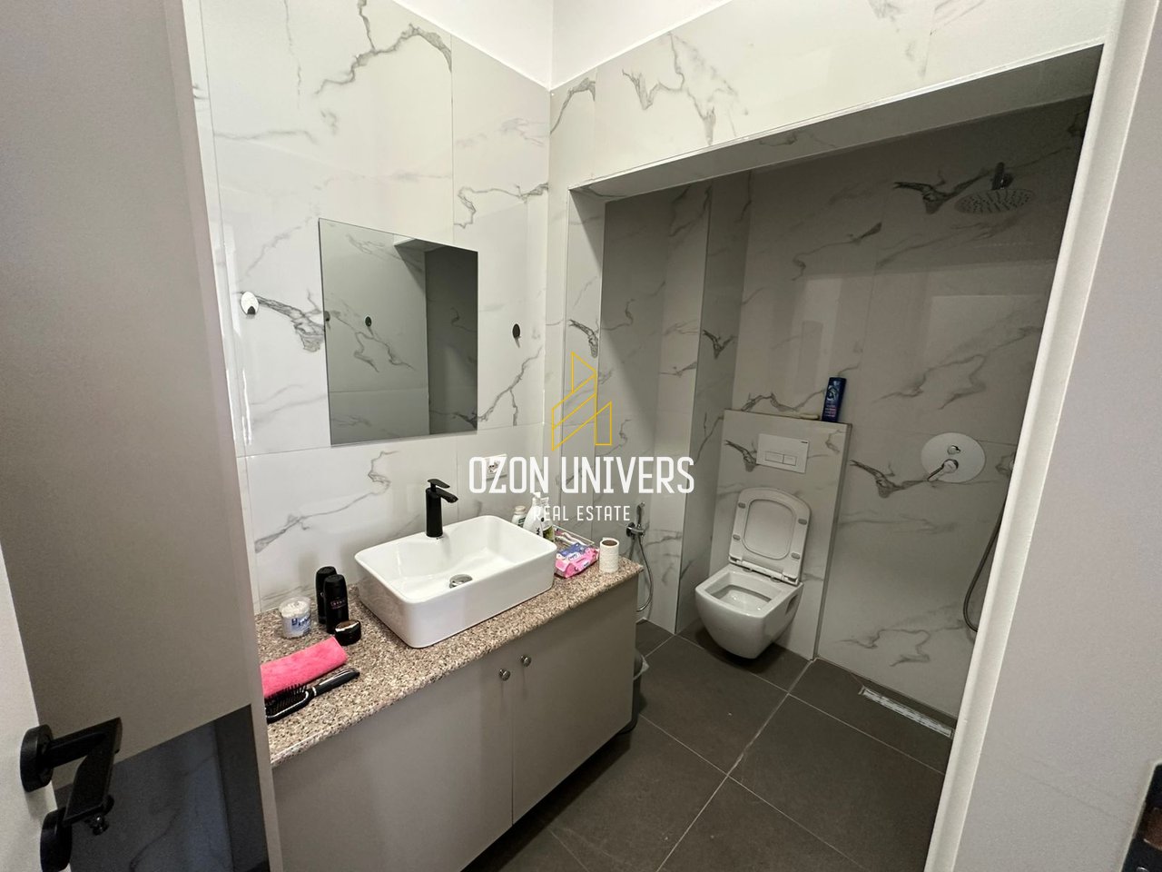 Studio Apartment for Sale on Barrikadave Street!