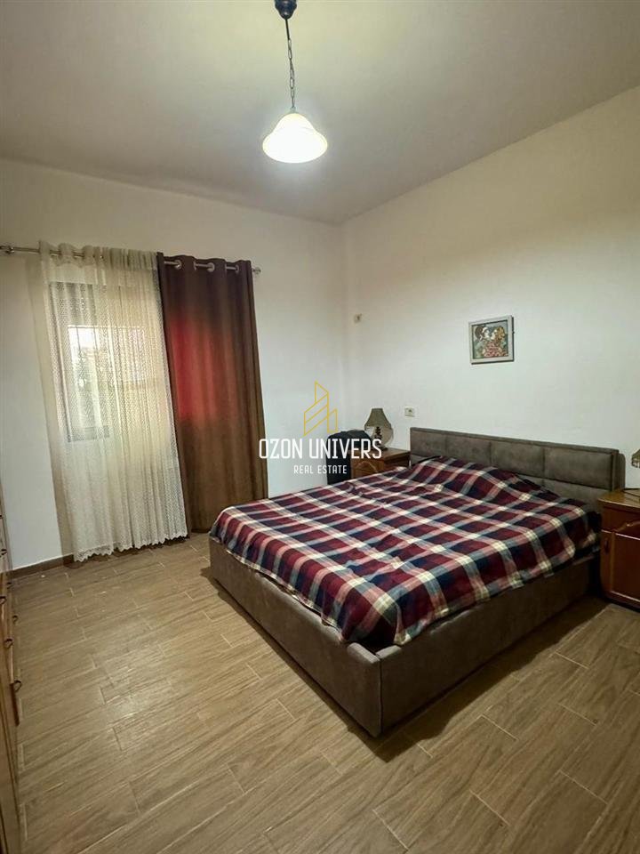 Shtëpi private 1+1 për qira tek Rruga 5 Maji!