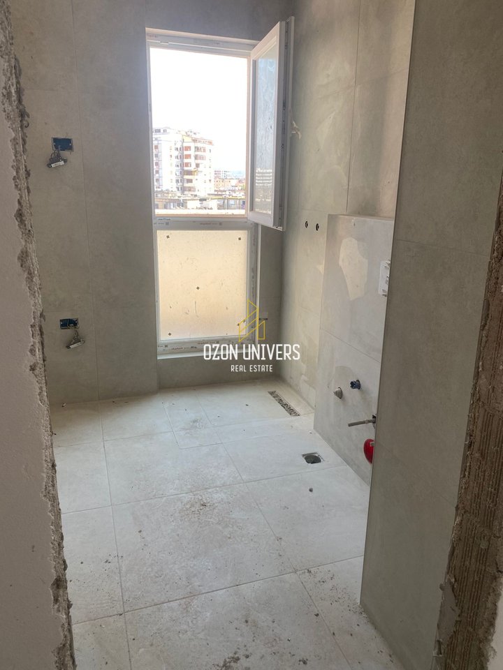 1+1 apartment for sale at the "Aura" Complex, Dritan Hoxha Street!