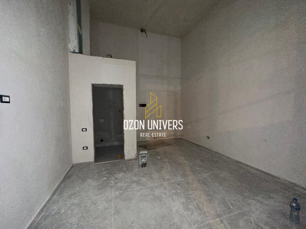 Ambient biznesi për qira në Rrugën Siri Kodra!