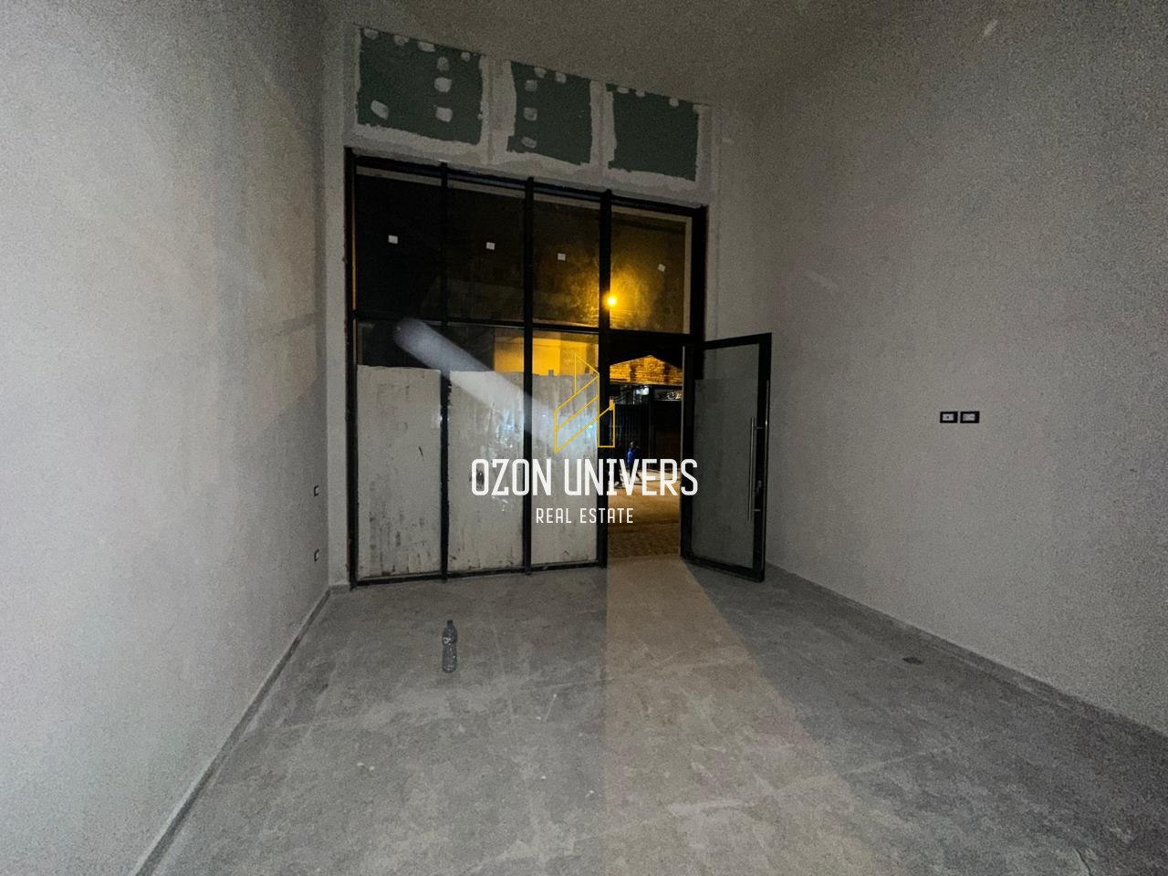 Ambient biznesi për qira në Rrugën Siri Kodra!