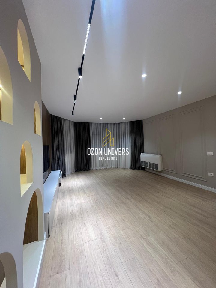 Apartament 3+1+2 për qira, tek Rruga e Kosovarëve