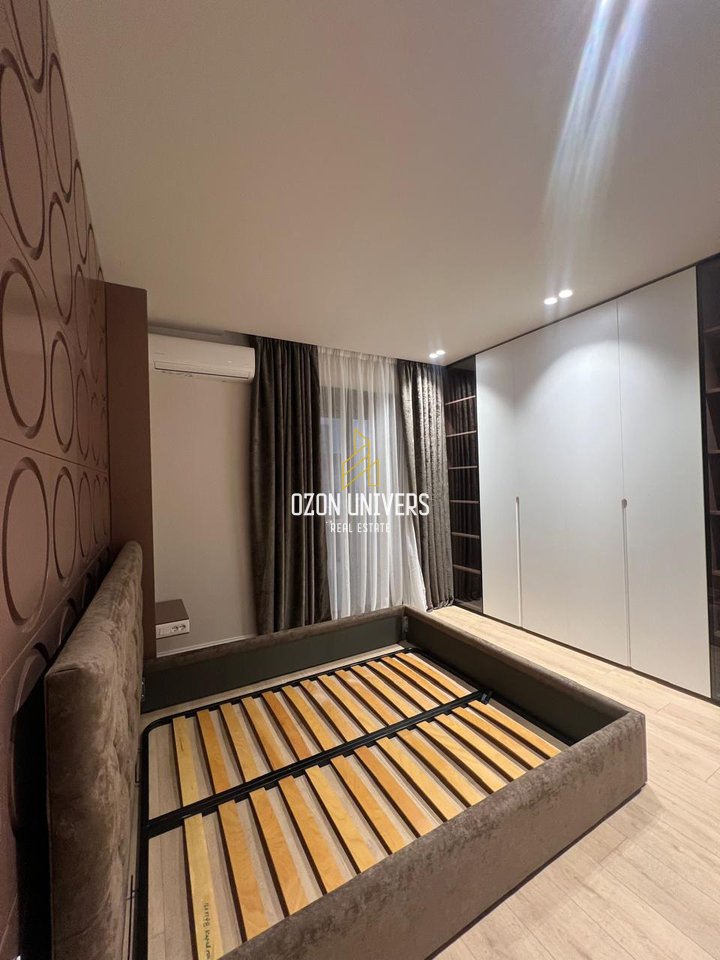 Apartament 3+1+2 për qira, tek Rruga e Kosovarëve