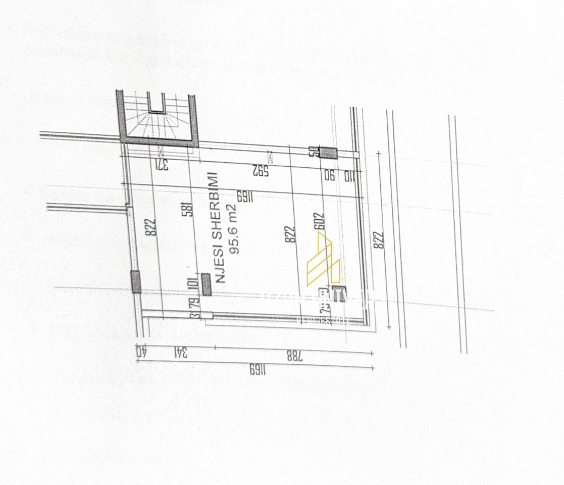 Ambient Biznesi për shitje, në Durrës