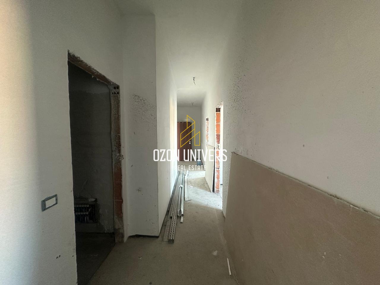 Apartament 2+1+verandë për shitje në Don Bosko!