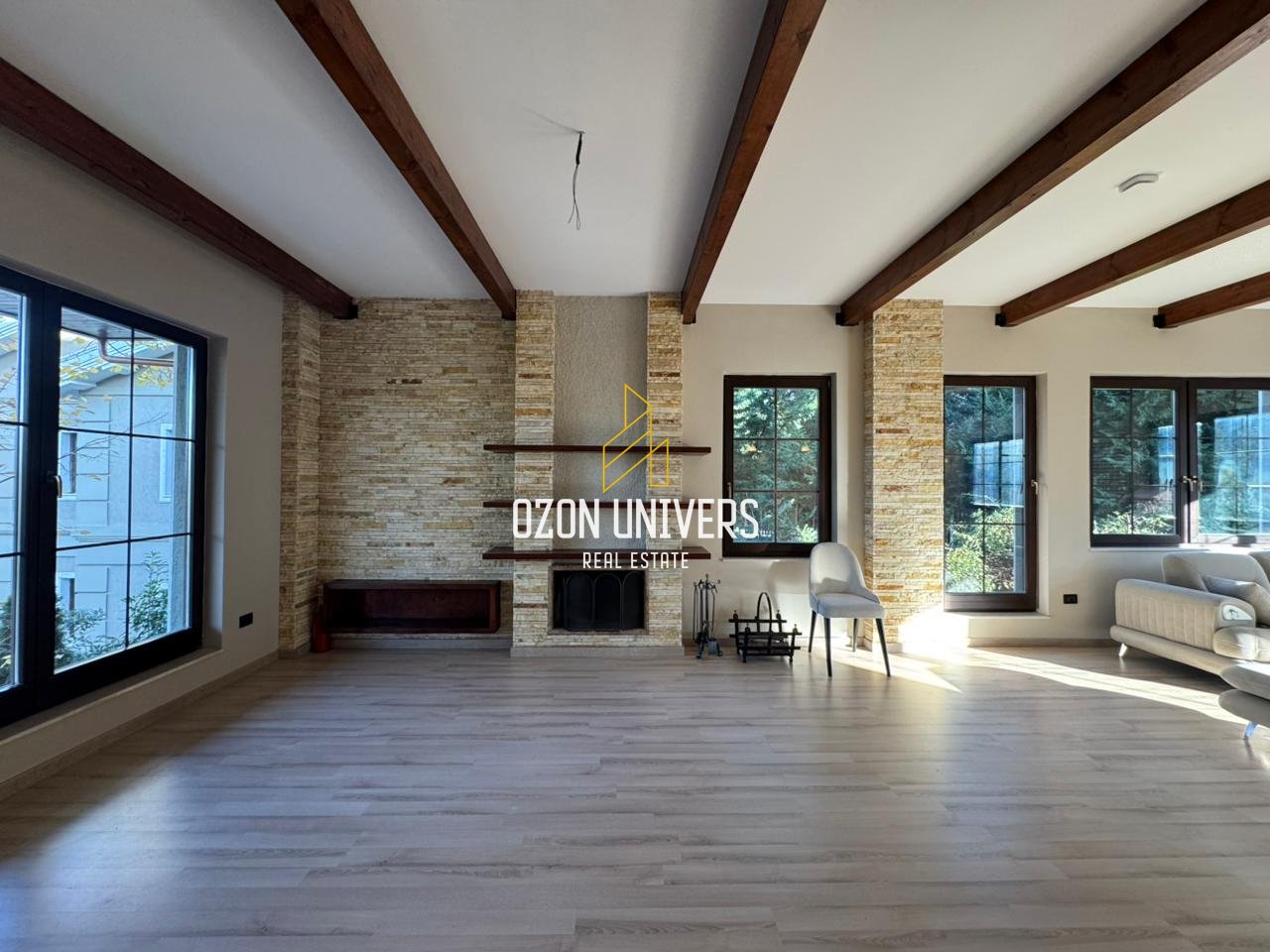 Villa in affitto ad Akacia Hills, Mjull Bathore!