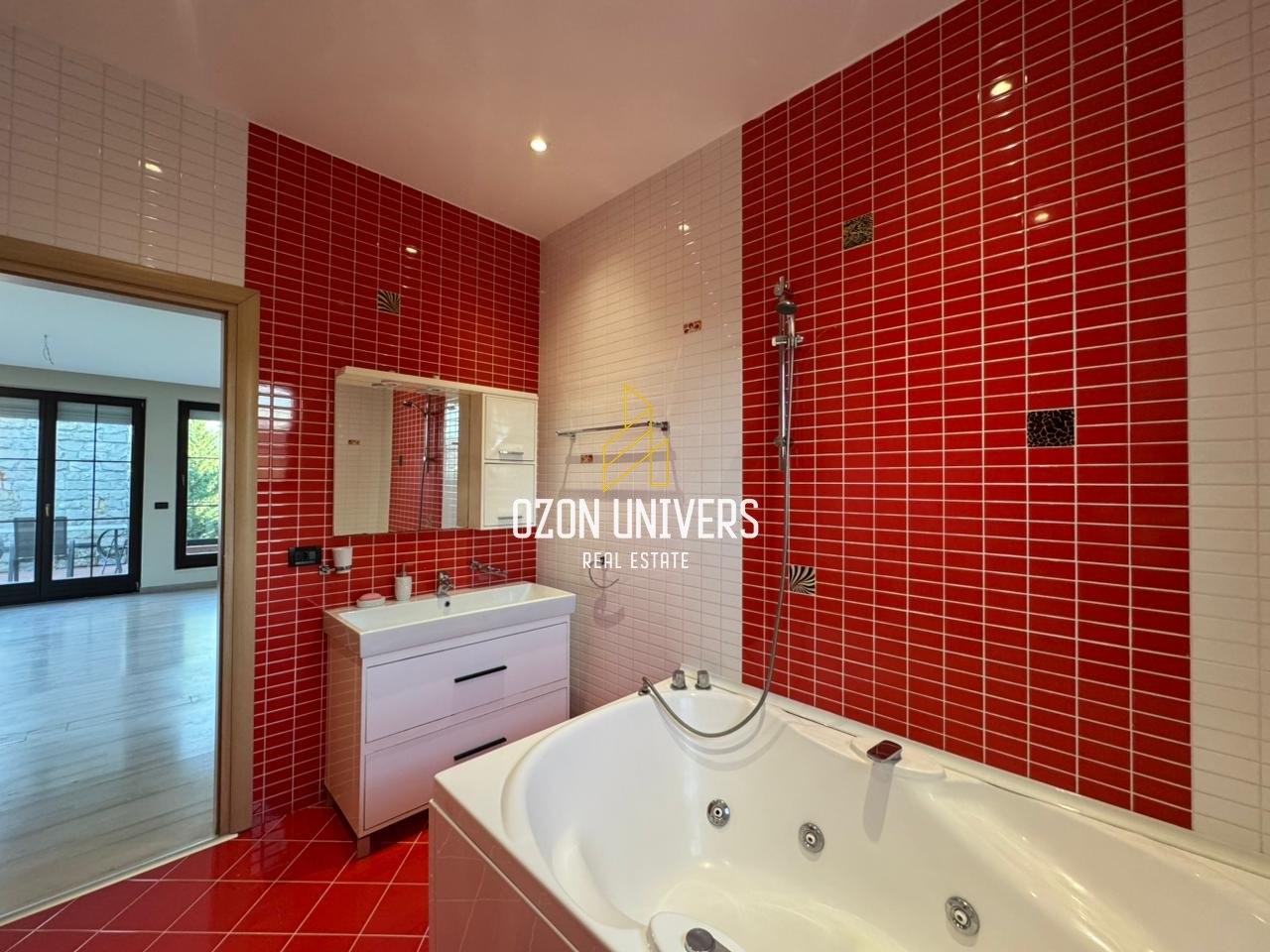 Villa in affitto ad Akacia Hills, Mjull Bathore!