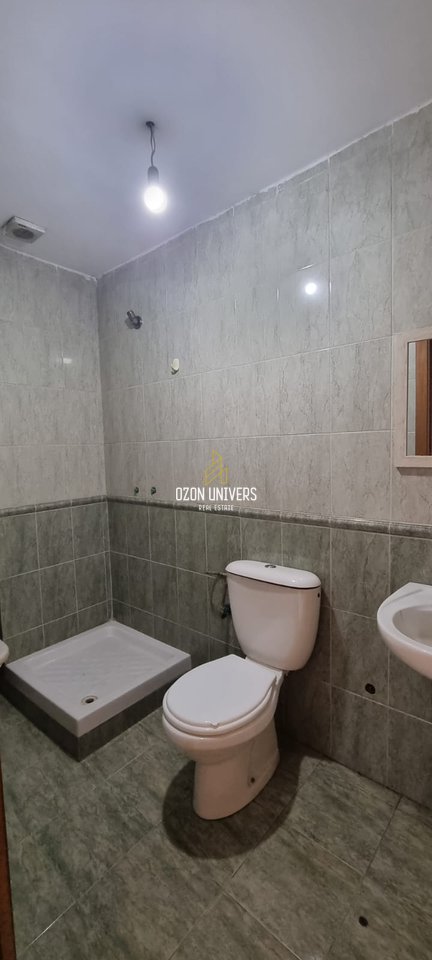 Ambient biznesi për qira, tek Pazari i Ri