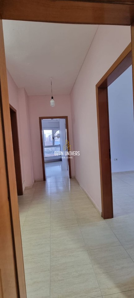 Ambient biznesi për qira, tek Pazari i Ri