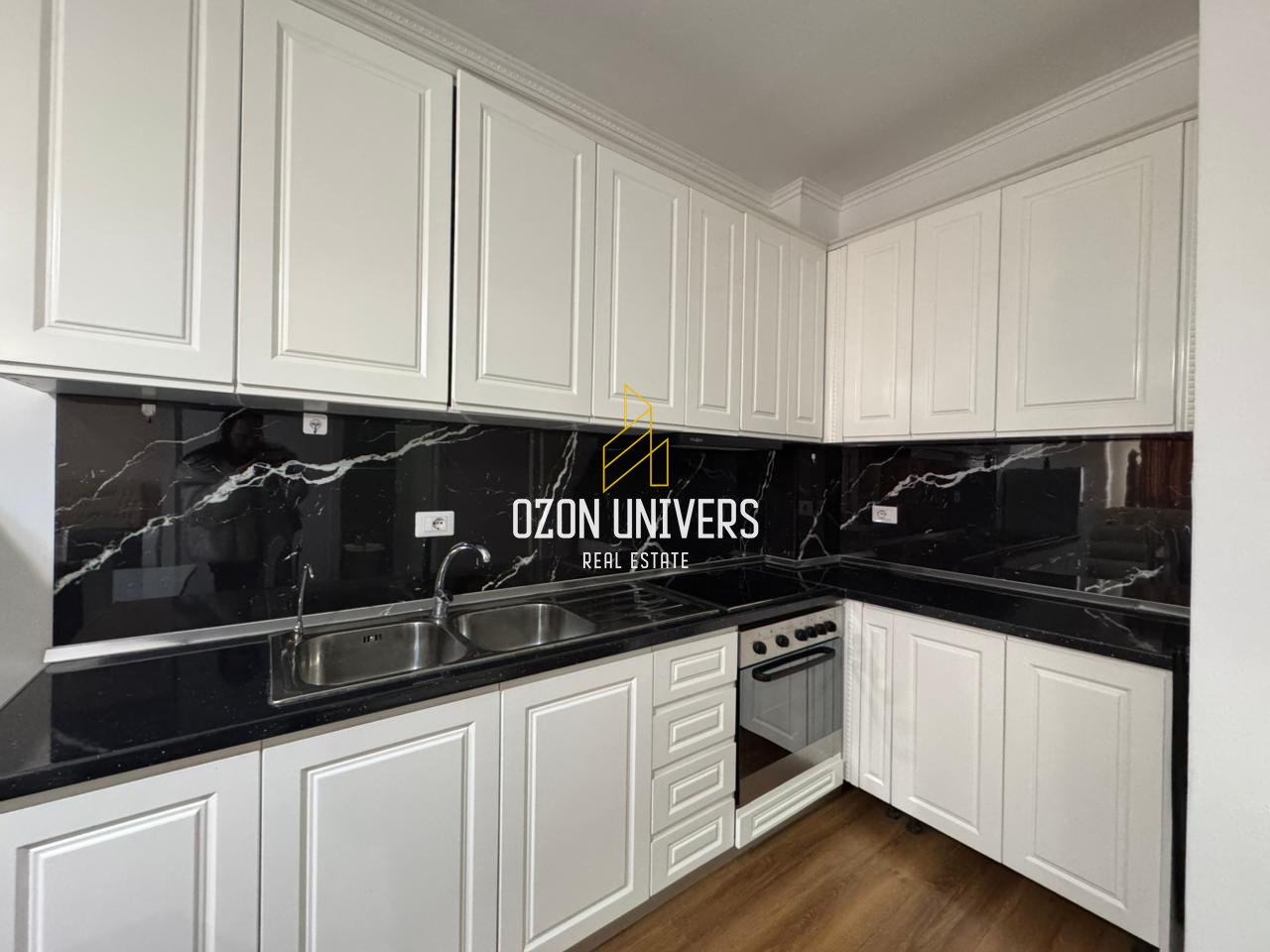 Apartament 1+1+Parking për qira tek Green City Residence, Astir!