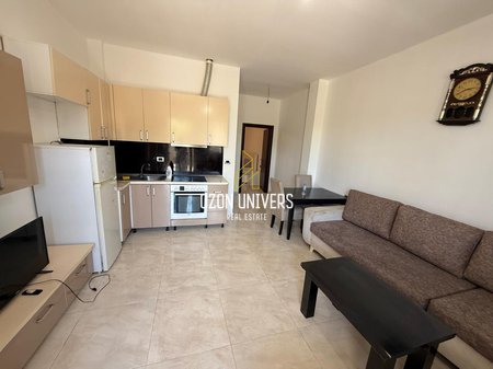 Jepet me Qira Apartament 1+1 Tek Rruga Jordan Misja ,mbrapa  shinave te trenit!