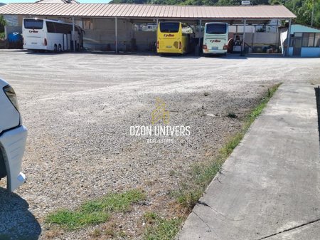 Tokë + Kapanon me Qira në Vaqarr – 3000 m²!