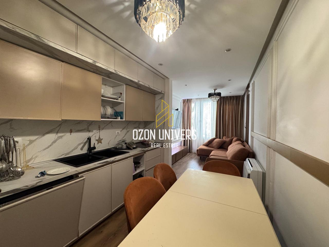 Apartament modern 4+1 për qira në Laprakë!
