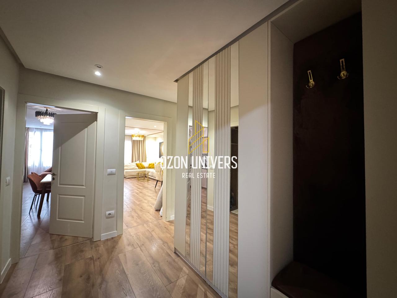 Apartament modern 4+1 për qira në Laprakë!