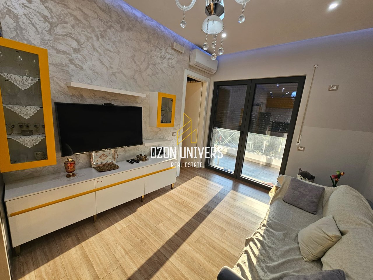 Apartament 1+1+Post Parkimi Me Qira Tek Kompleksi Deliorgji !