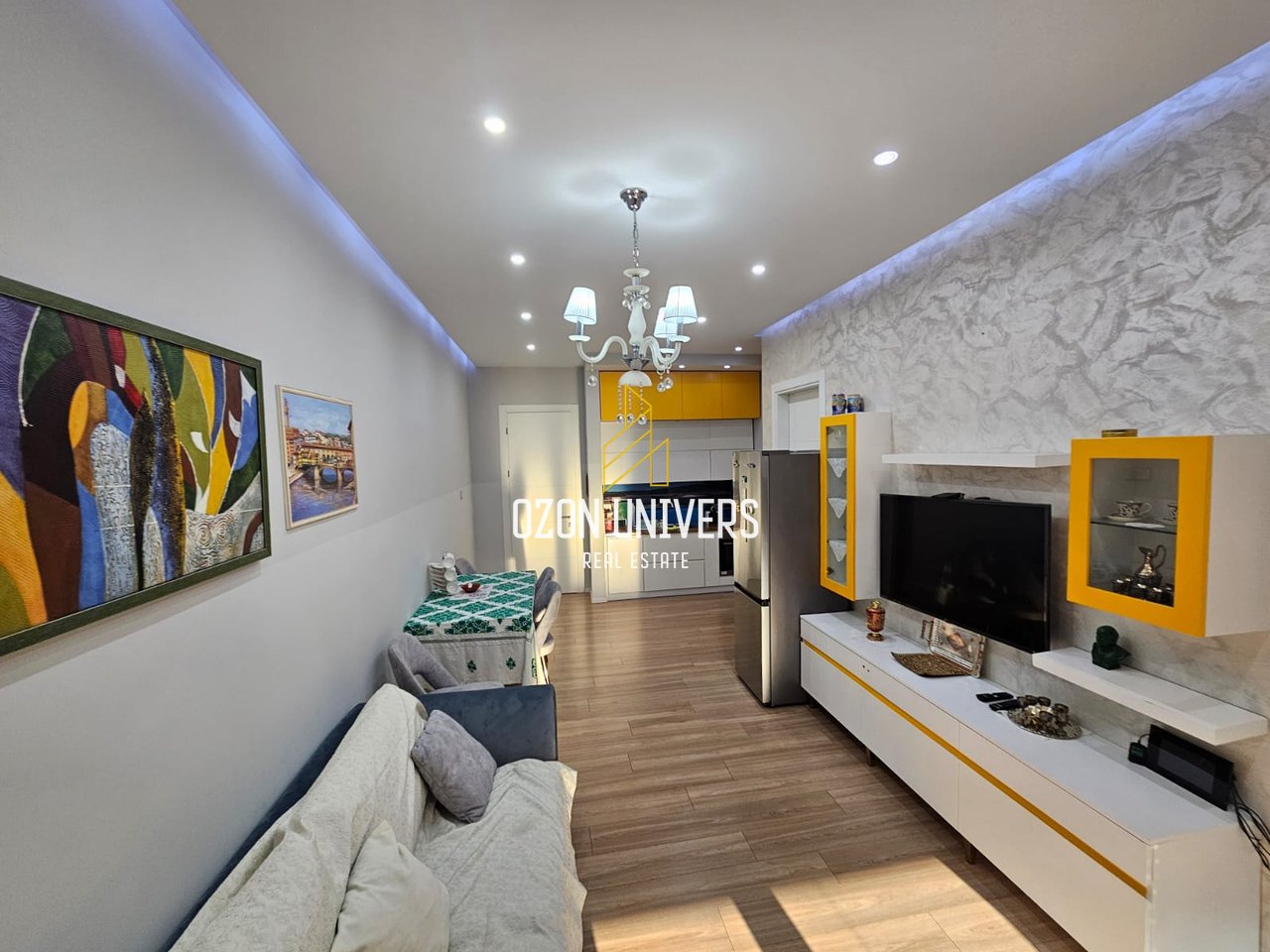 Apartament 1+1+Post Parkimi Me Qira Tek Kompleksi Deliorgji !