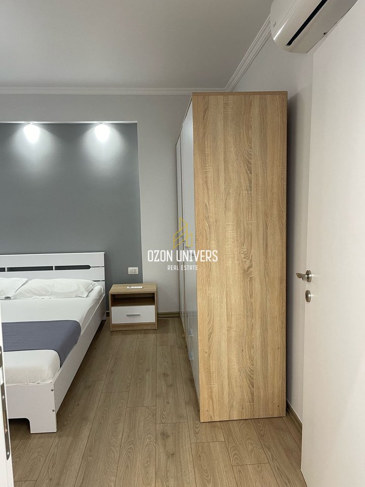 2+1 apartment for rent at Pazari i Ri (Optika Roma)!