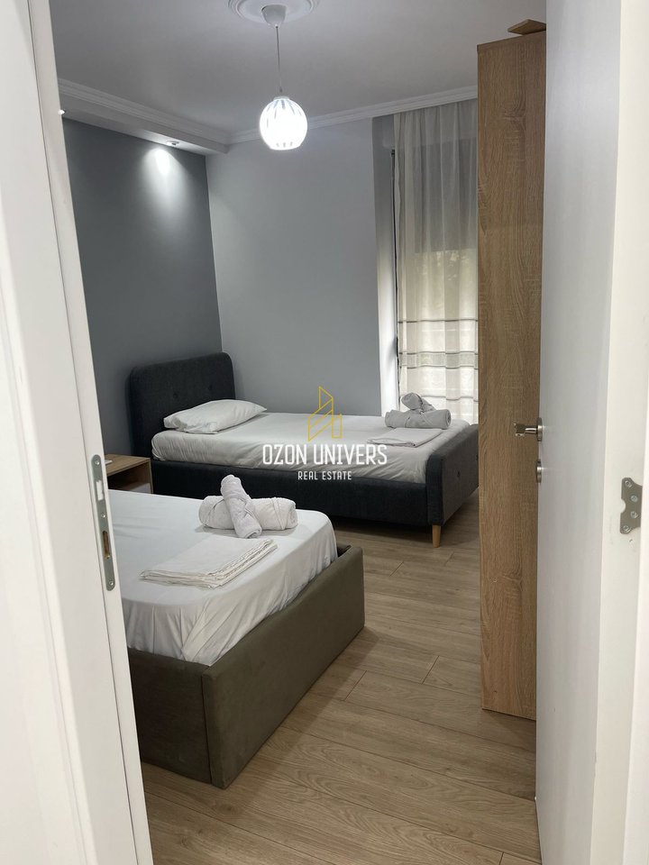 2+1 apartment for rent at Pazari i Ri (Optika Roma)!