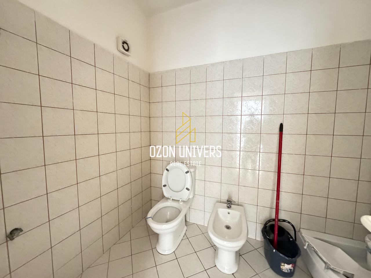 Shitet Apartament 2+1+2 përballë Vilës “L”, Astir – 1200€/m²!