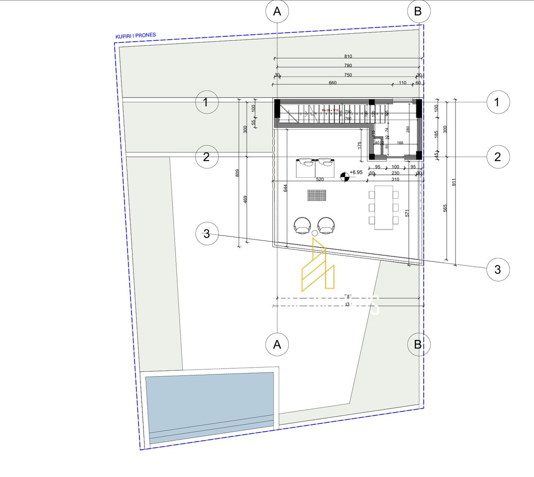 Villa su tre piani con piscina in vendita, a Jalë Bay Music Village