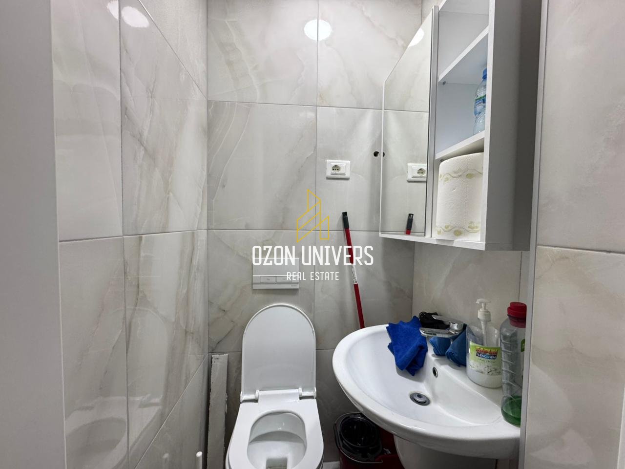 Locale commerciale in affitto, sulla strada principale a Myslym Shyr!