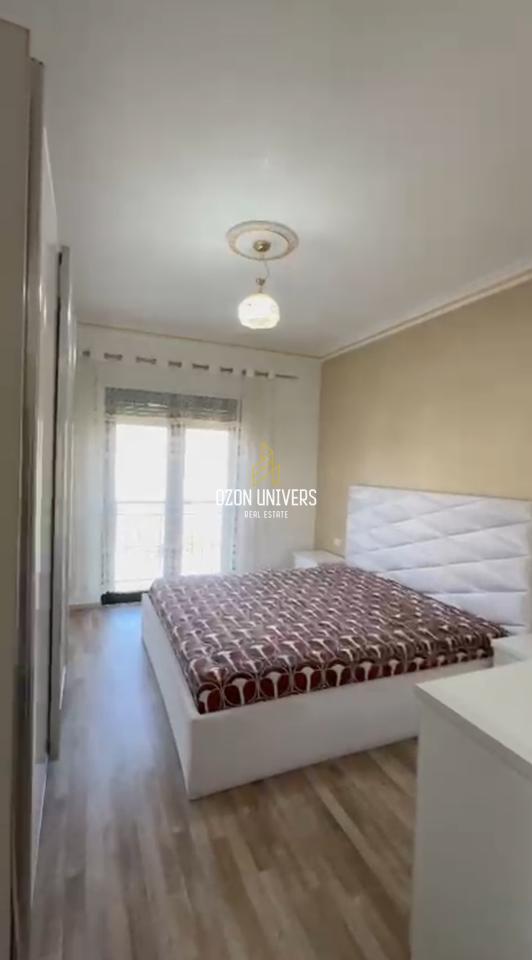 Apartament 2+1+2 me post parkimi për qira tek Green City Residence