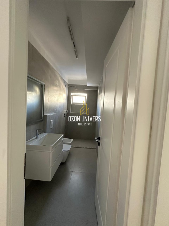 Apartament 1+1 në shitje tek Rruga Kongresi i Manastirit