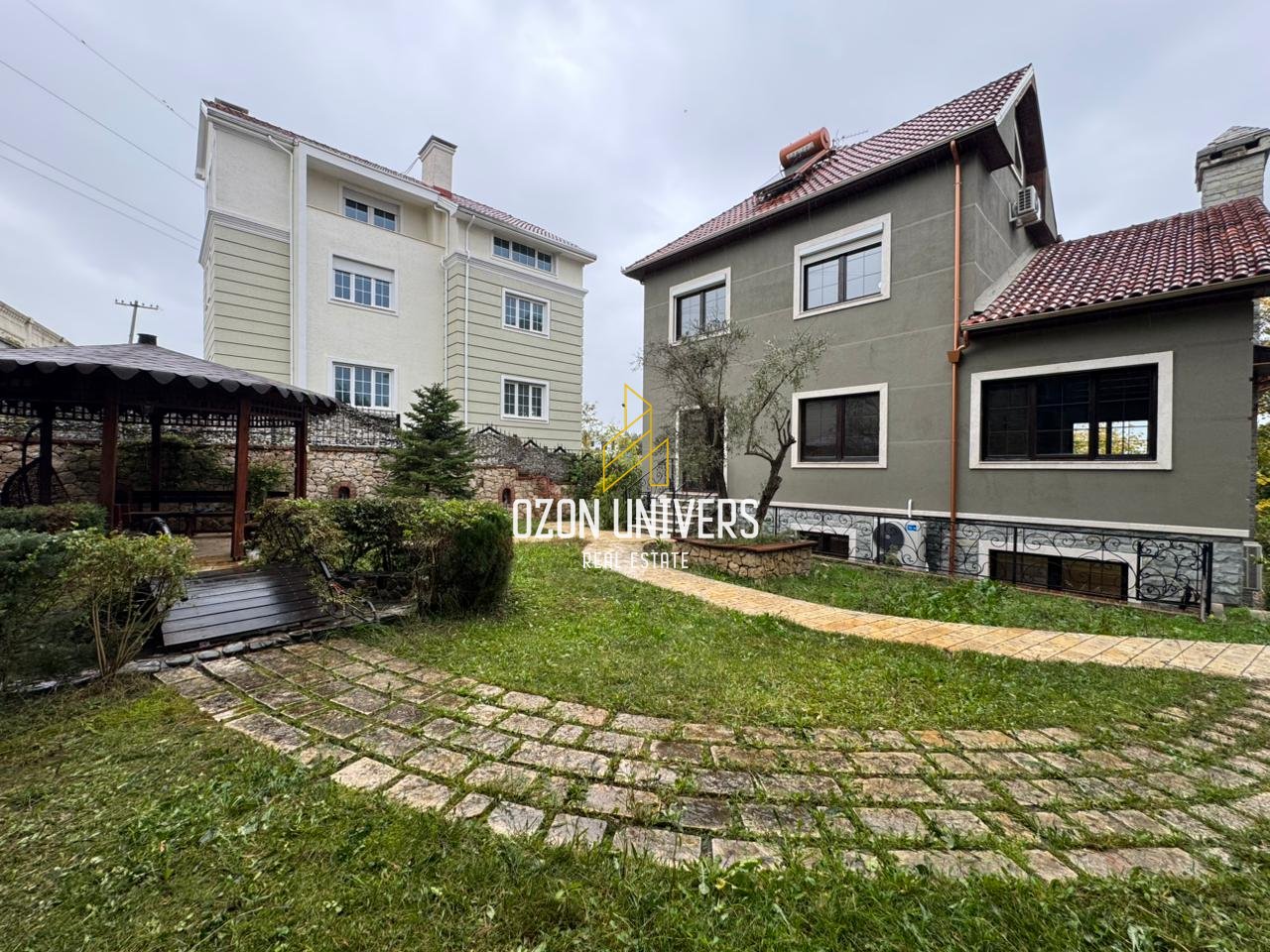 Vilë për qira tek Akacia Hills, Mjull Bathore!