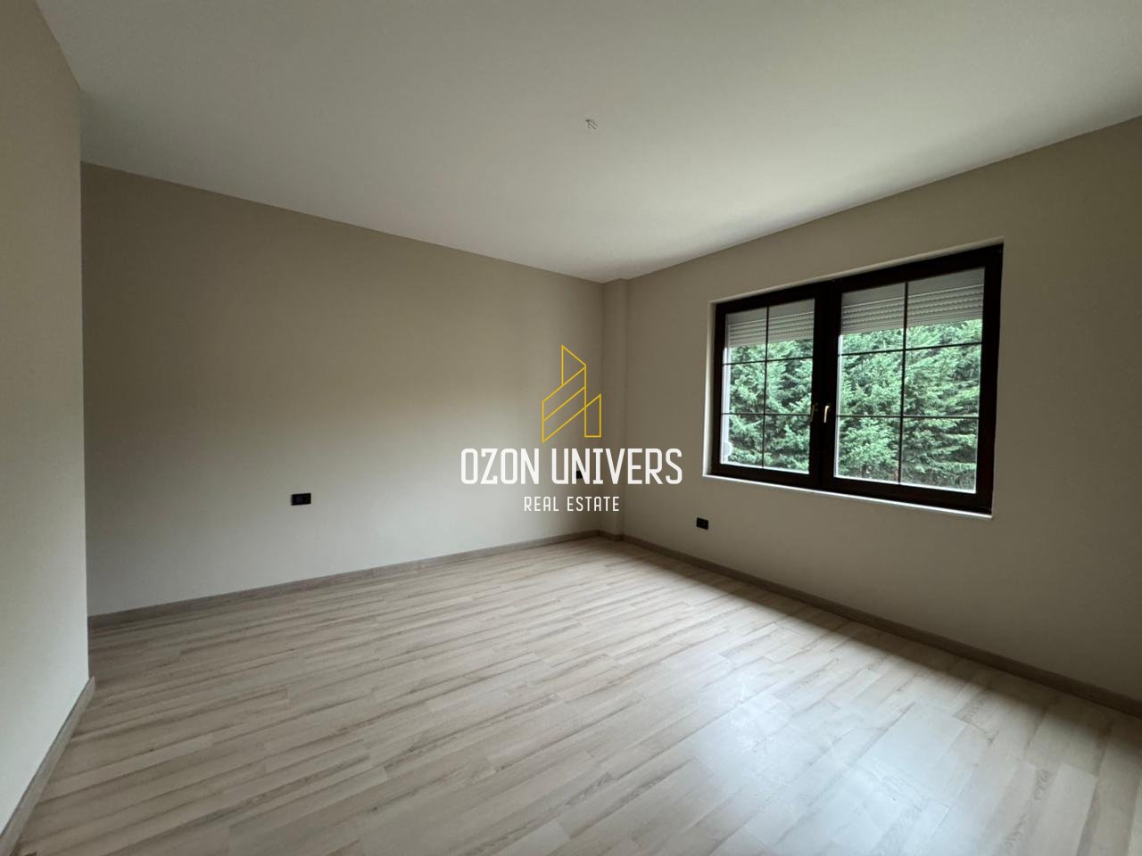 Vilë për qira tek Akacia Hills, Mjull Bathore!