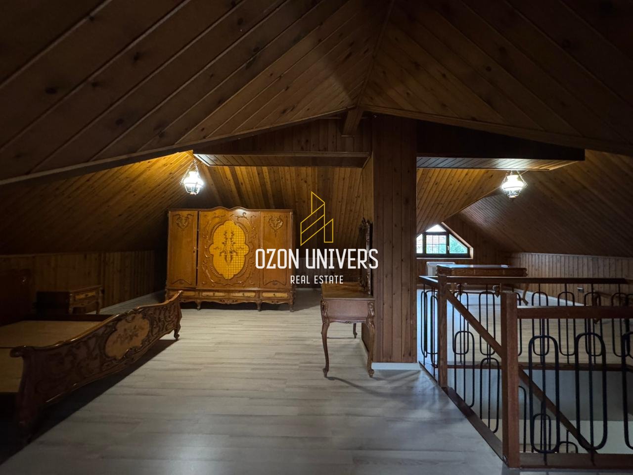 Vilë për qira tek Akacia Hills, Mjull Bathore!