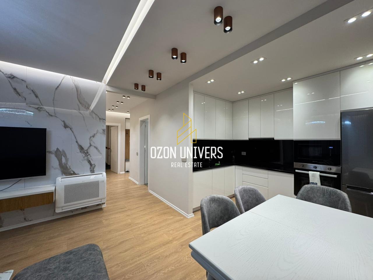 Apartament 2+1+2 për qira tek Kompleksi FZ, Liqeni i Thatë!