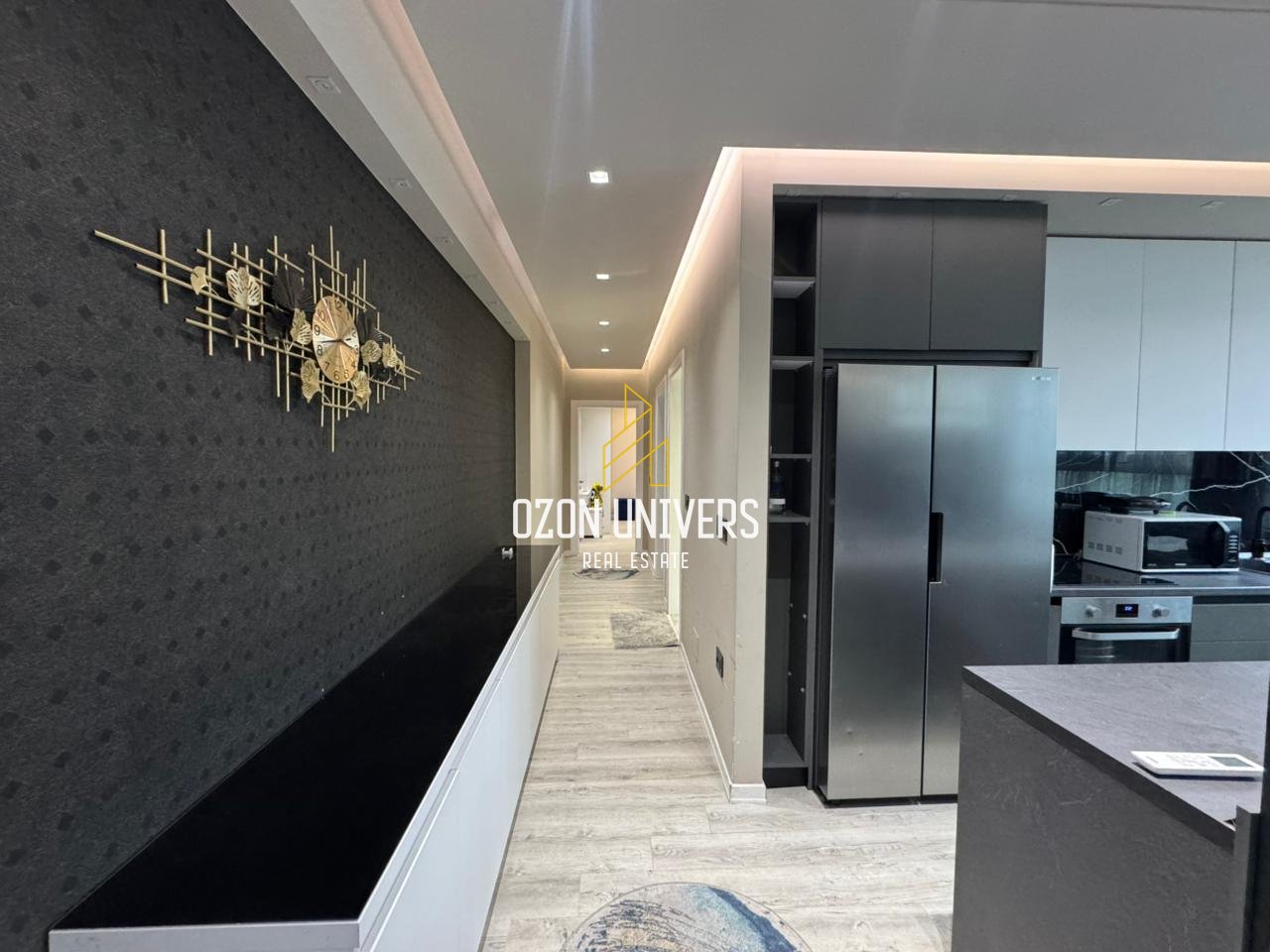 Apartament modern 2+1 për shitje tek Komuna e Parisit!