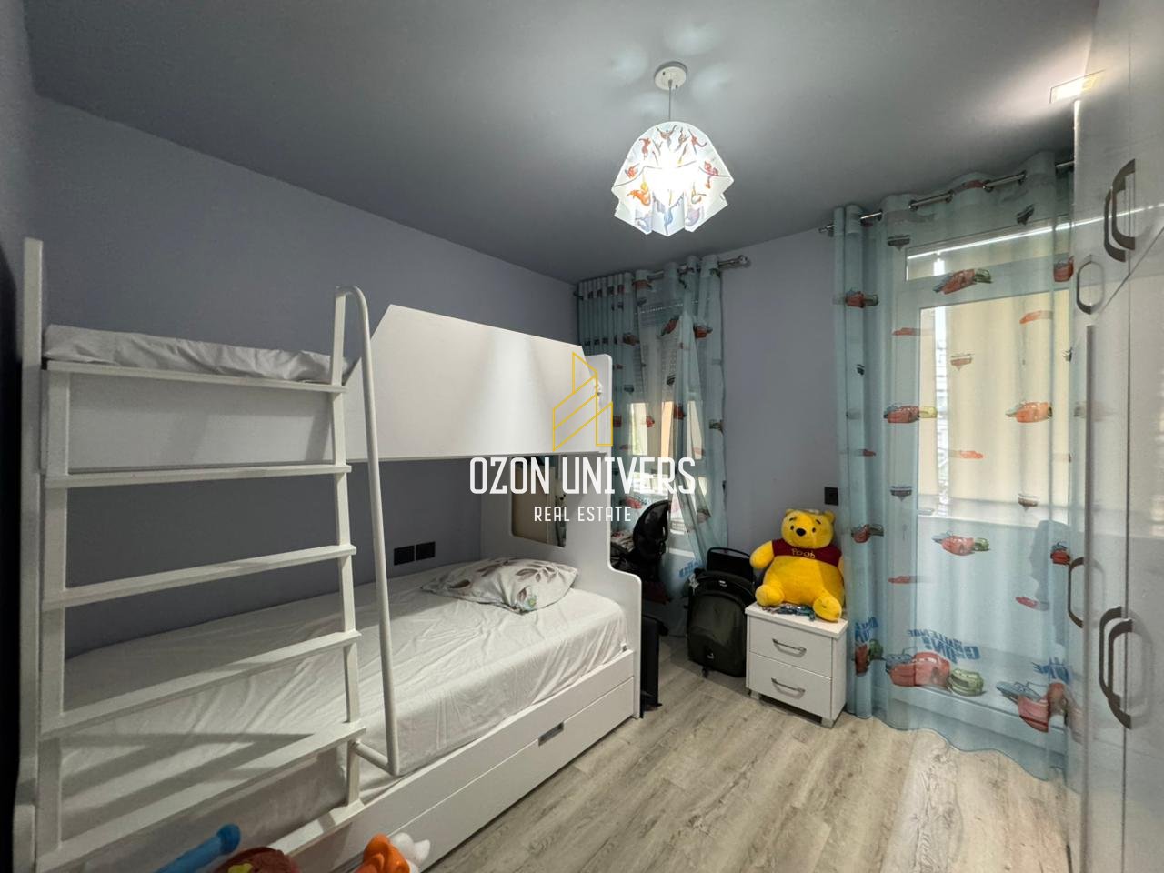 Apartament modern 2+1 për shitje tek Komuna e Parisit!