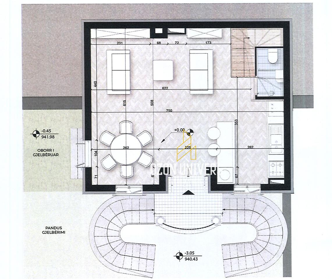 OKAZION! Shitet vilë te Parku Rinia, Korçë!