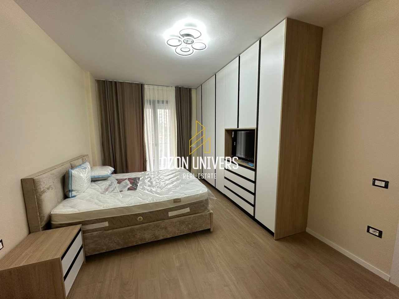 Apartament 2+1+2+parkim për qira te Liqeni i Thatë!