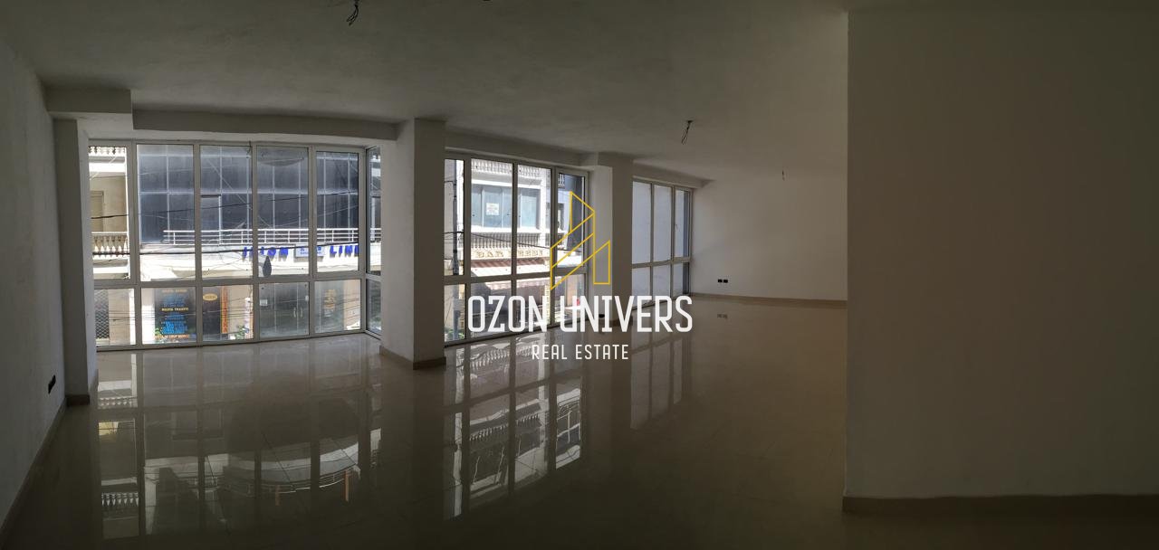 Ambient Biznesi për shitje tek Porti, Durrës