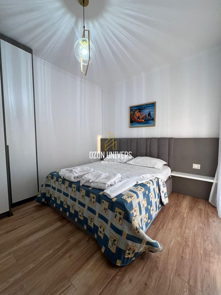 2+1 Apartment + Parking for rent near Pazari i Ri!