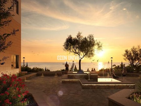 OKAZION! Apartament 2+1+2 me oborr për Shitje tek Square Village, Dhërmi!