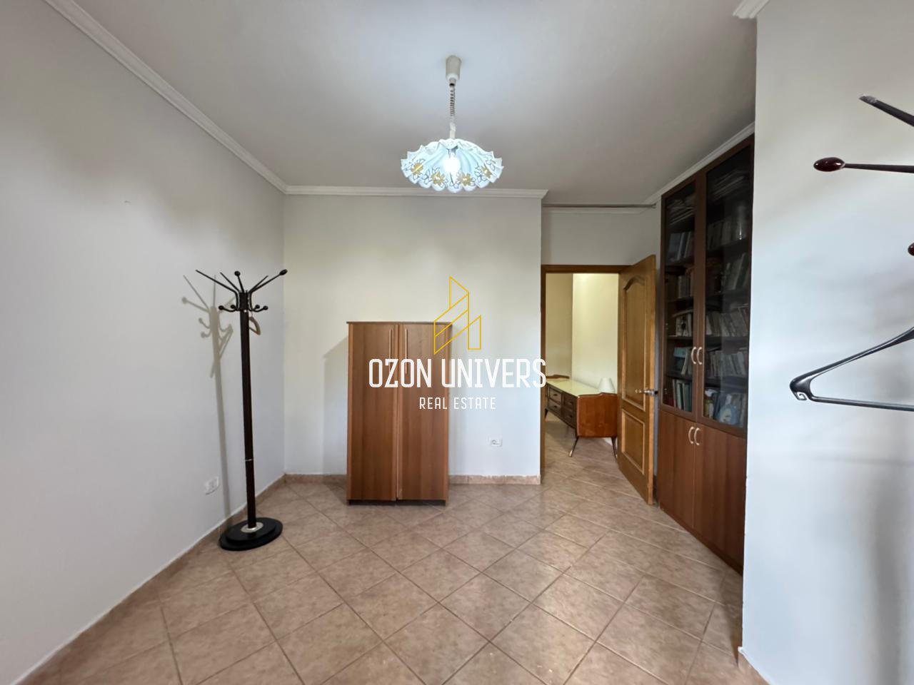 Apartament 3+1+2 me qira për biznes tek Ish Ekspozita!