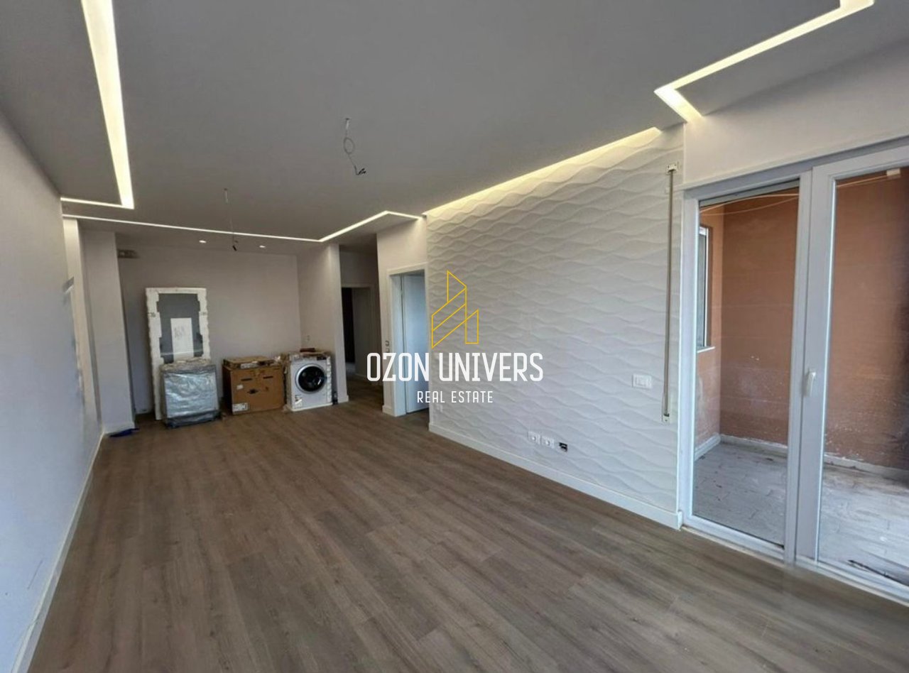 2+1 Apartment with Parking for sale near the Red School.