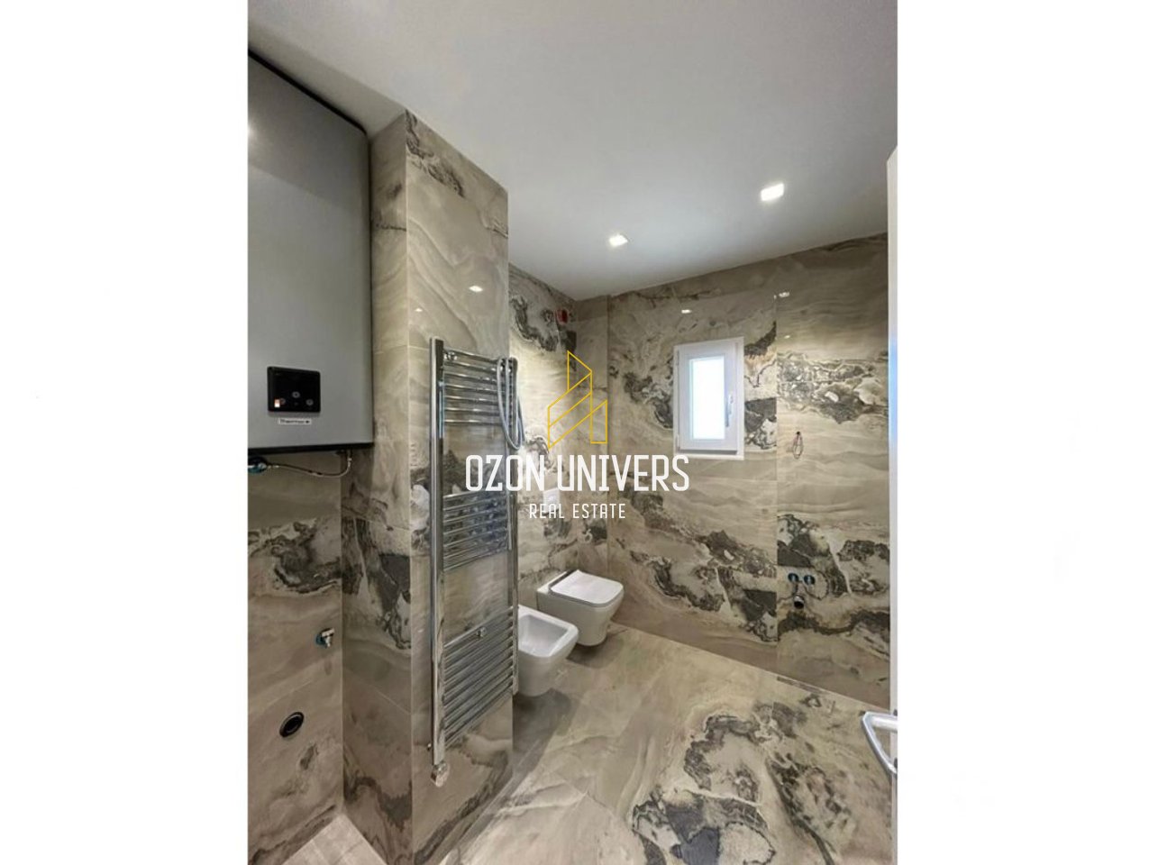 2+1 Apartment with Parking for sale near the Red School.