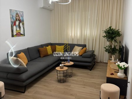 Apartament 2+1 me qira në rrugën e Durrësit, tek Kafe Flora