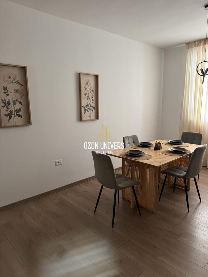 Apartament 2+1 me qira në rrugën e Durrësit, tek Kafe Flora