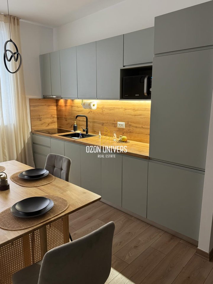 Apartament 2+1 me qira në rrugën e Durrësit, tek Kafe Flora
