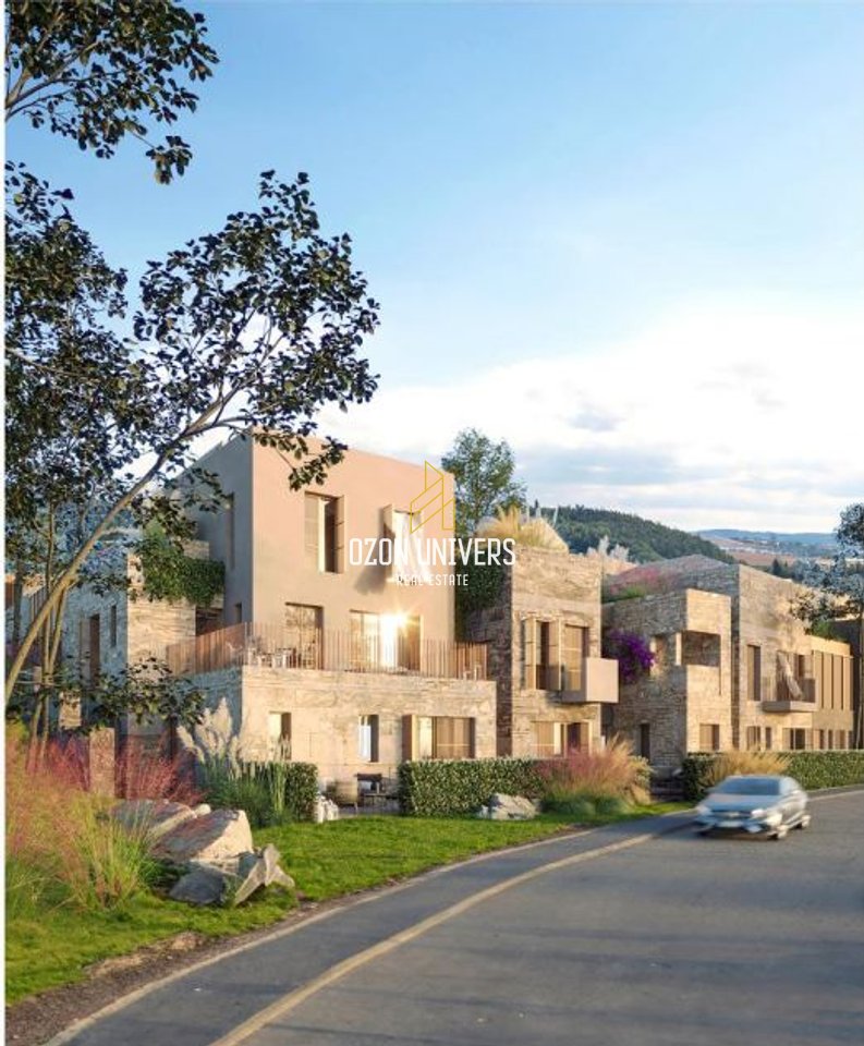 Apartment for sale 2+1+2 with parking at Green Coast 2, Dhërmi!
