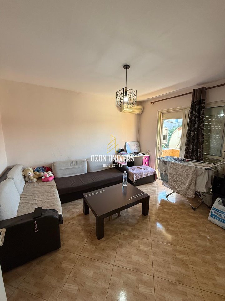 Apartament 1+1 me Ballkon në shitje, Laprakë