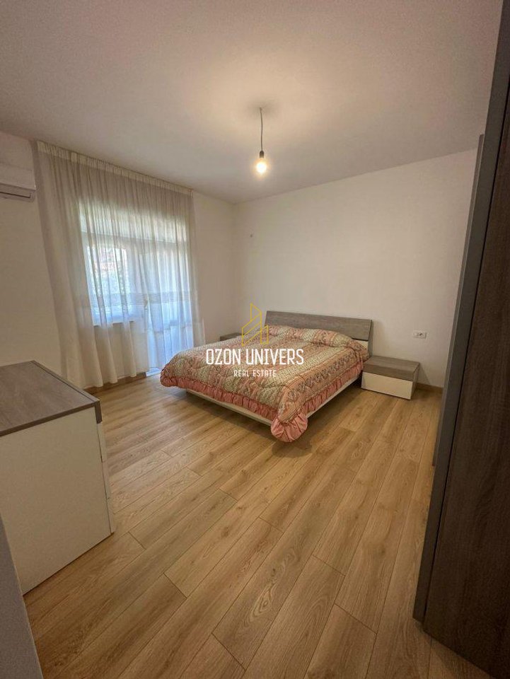 Apartament 2+1 me Ballkon për Qira, Rruga Qemal Stafa, Tiranë
