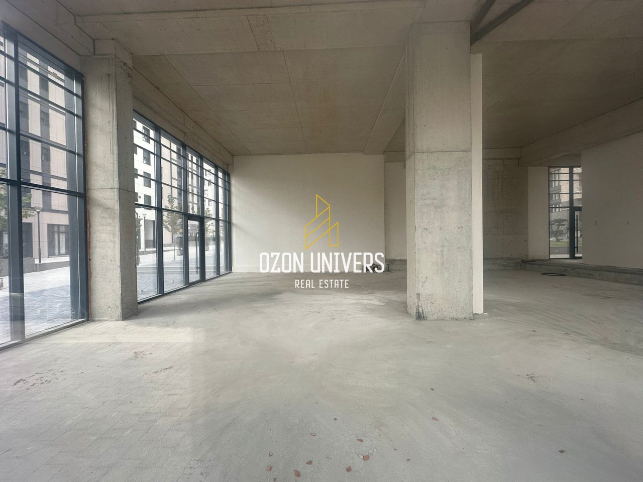 Ambient Biznesi për Shitje në Porcelan, Rruga Marie Kraja!