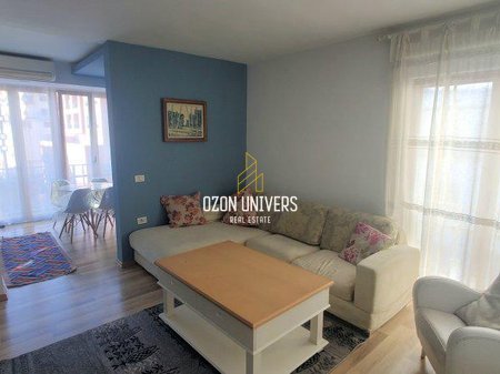 Apartament 1+1 për Qira në Myslym Shyr!