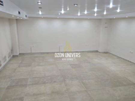 Locale Commerciale in Affitto su Viale Bajram Curri!